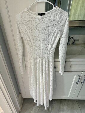 White Long-Sleeve Lace Dress